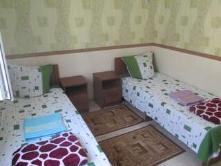 Гостевой дом Guest House MAKSIM Алахадзы Бюджетный двухместный номер с 1 кроватью или 2 отдельными кроватями-2